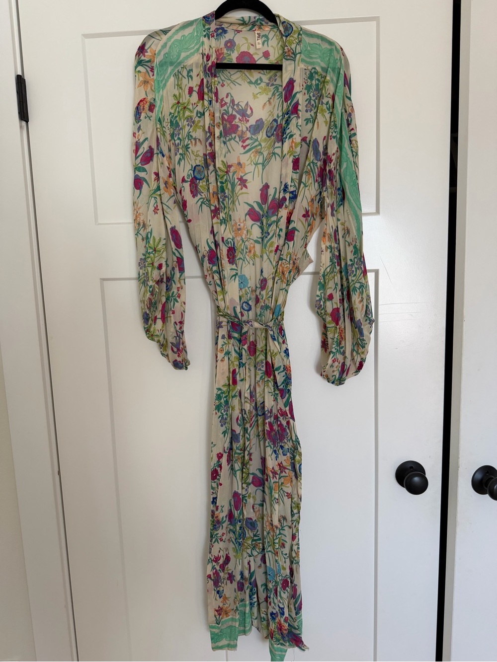 Spell & the Gypsy kimono OS